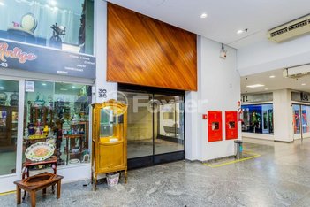 business em Rua Vinte e Quatro de Outubro, Auxiliadora - Porto Alegre - RS