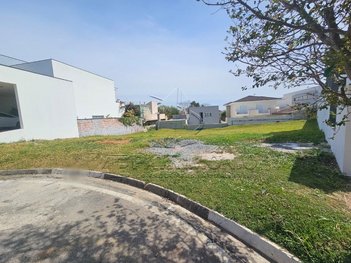 land_lot em Rua Lituânia, Jardim Guadalajara - Sorocaba - SP