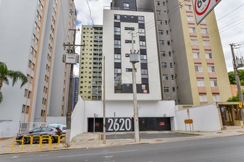 apartment em Rua Guilherme Pugsley, Água Verde - Curitiba - PR