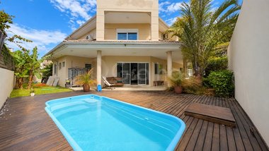 house em Rua Vereador Cloduardo Amaral, Barra da Lagoa - Florianópolis - SC