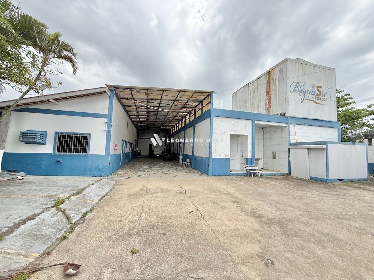 89b44014-6df8-402b-a0ee-30f0f6e8f165