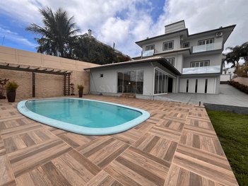 house em Rua das Laranjeiras, Bosque das Mansões - São José - SC