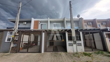 house em Rua Aureo Gomes do Vale, Jardim Iririú - Joinville - SC