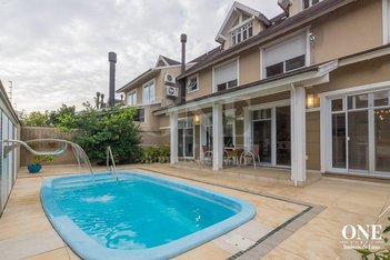 house em Rua Attílio Bilibio, Jardim Carvalho - Porto Alegre - RS