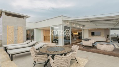 apartment em Rua Buenos Aires, Água Verde - Curitiba - PR