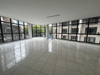 office em Rua Desembargador Ermelino de Leão, Centro - Curitiba - PR