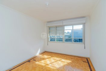 apartment em Rua Santa Cecília, Santa Cecília - Porto Alegre - RS