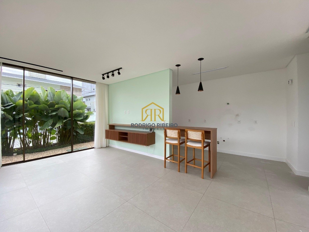 WhatsApp Image 2025-06-04 at 11.18