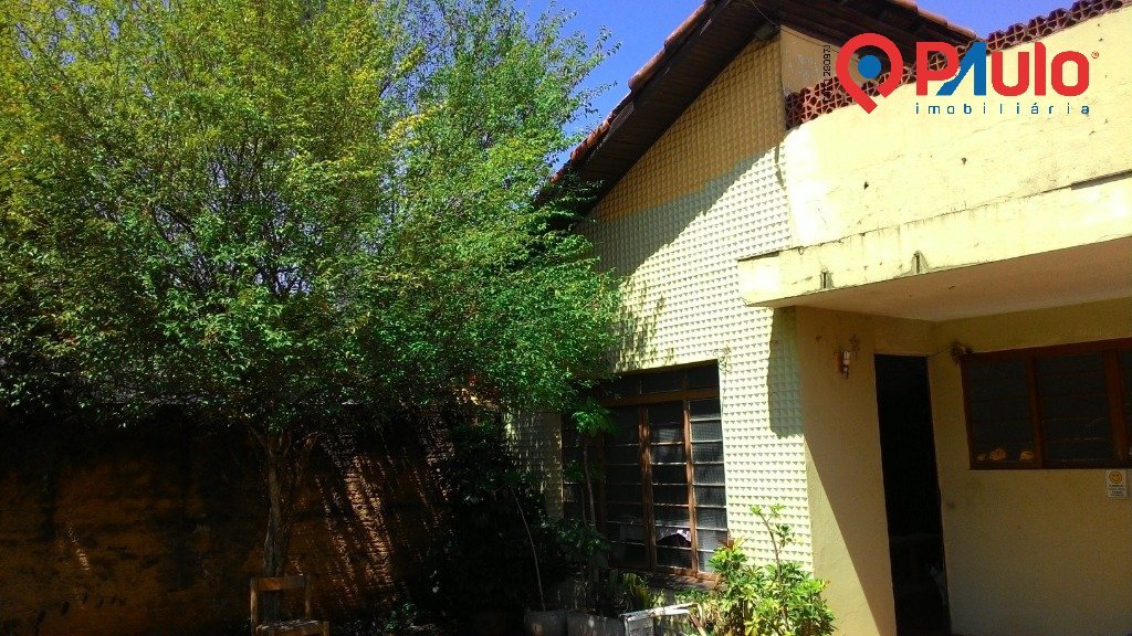 Lado esquerdo da frente