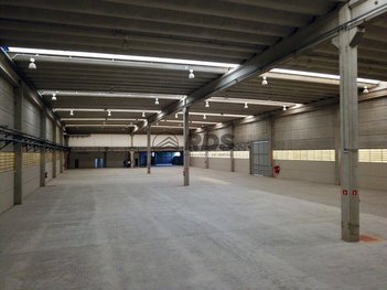 industrial em Avenida Tucunaré, Tamboré - Barueri - SP