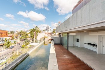 apartment em Rua Carlos Huber, Três Figueiras - Porto Alegre - RS