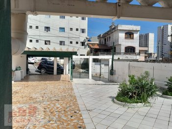 house em Rua Cidade de Jundiaí, Centro - Diadema - SP