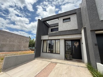 house em Avenida Centenário, Passo das Pedras - Gravataí - RS