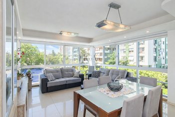 apartment em Rua Reis Louzada, Petrópolis - Porto Alegre - RS