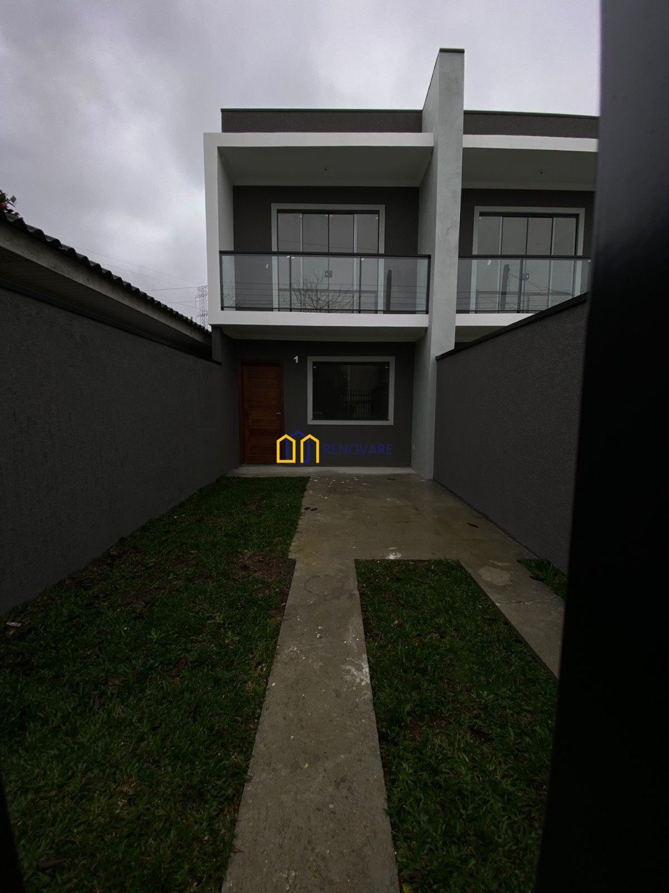 3 - Frente com garagem 2