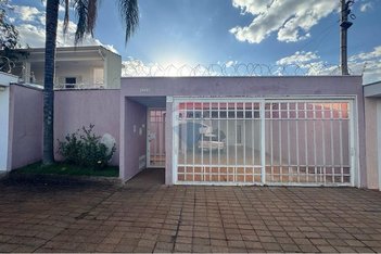 house em Avenida Braz Olaia Acosta, Jardim Califórnia - Ribeirão Preto - SP