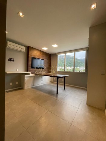 office em Avenida Quintino Bocaiúva, São Francisco - Niterói - RJ