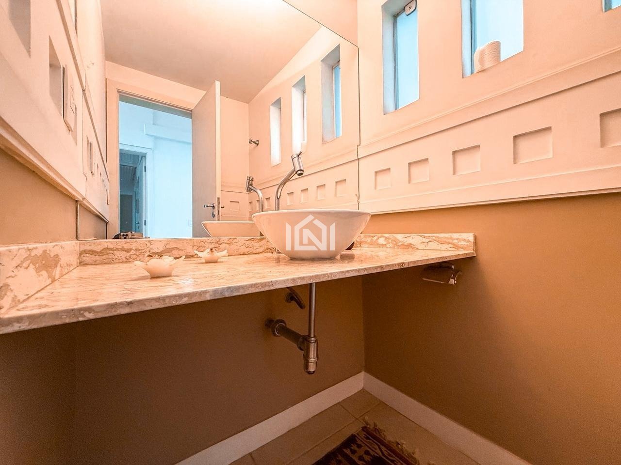 casa a venda no condominio jardim amanda - lavabo