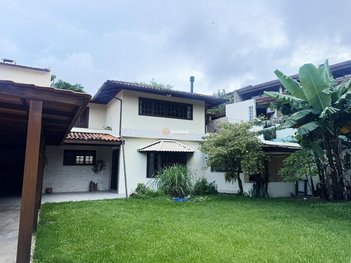 house em Canto da Amizade, Lagoa da Conceição - Florianópolis - SC