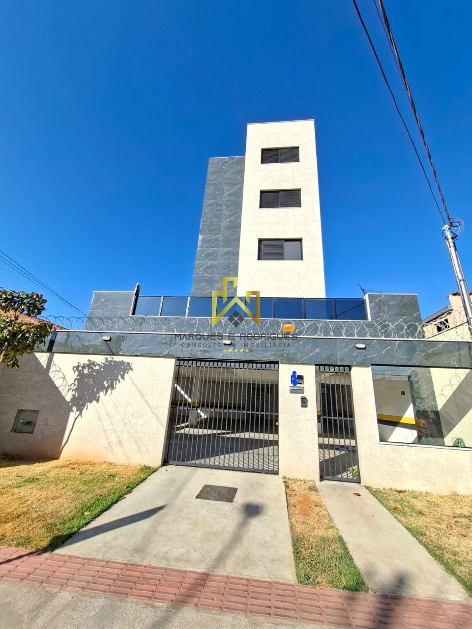 Apartamento com 2 quartos — Santa Mônica, Belo Horizonte