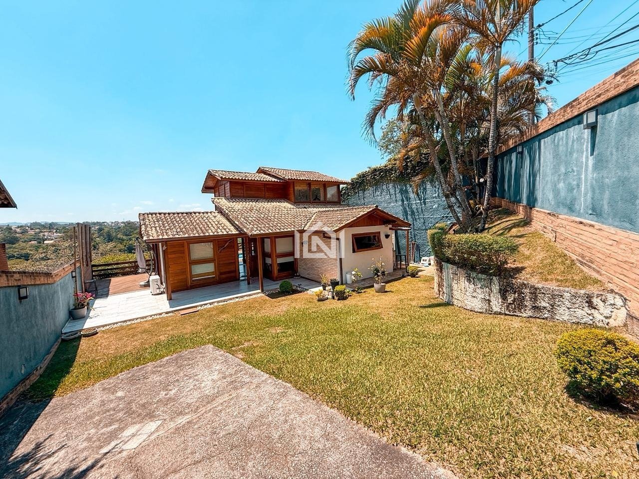 casa a venda no condominio terras do madeira - fachada