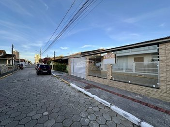 house em Rua Belmiro Amélia, Centro - Balneário Piçarras - SC