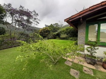 house em Avenida Country Club, Nogueira - Petrópolis - RJ