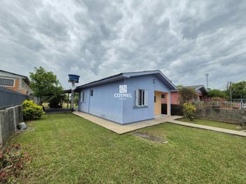 house em Rua Bolívia, Camobi - Santa Maria - RS