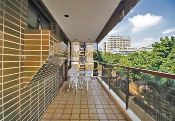 apartment em Avenida Lineu de Paula Machado, Lagoa - Rio de Janeiro - RJ