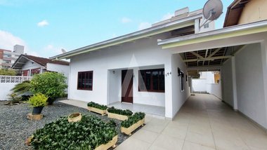 house em Rua João Adolfo Muller, Costa e Silva - Joinville - SC