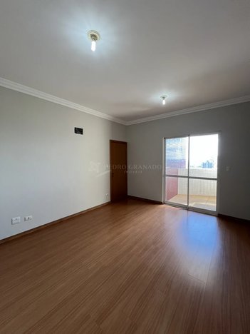 apartment em Avenida Advogado Horácio Raccanello Filho, Zona 07 - Maringá - PR