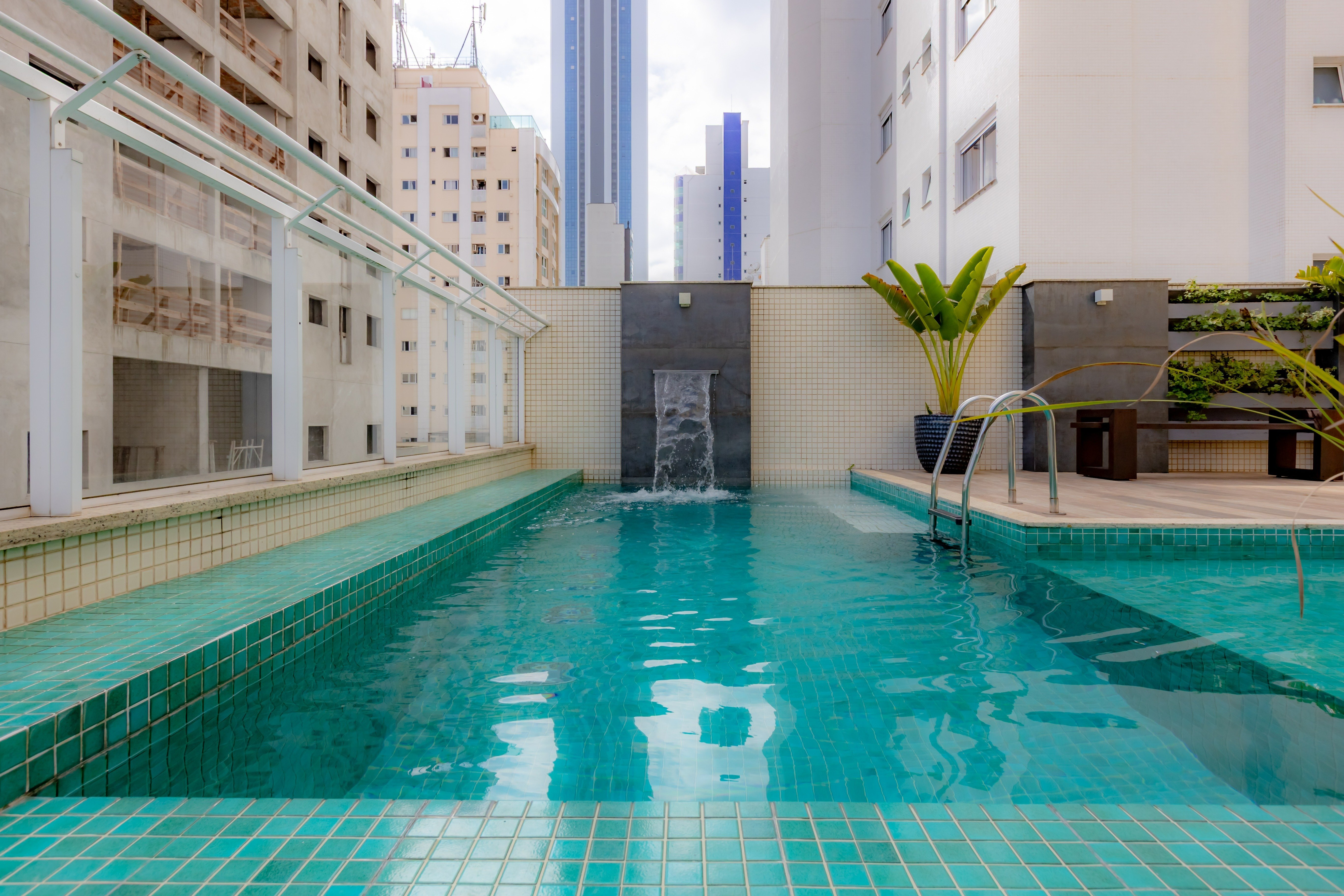 ROYAL_GARDEN_AP_602_003