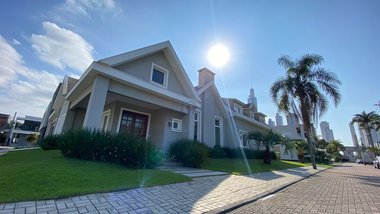 house em Emanoel Rebelo dos Santos, Barra - Balneário Camboriú - SC