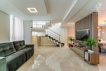 house em Rua Padre Júlio Saavedra, Uberaba - Curitiba - PR