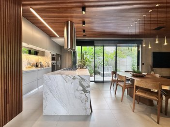 house em Rua Silva Jardim, Glória - Joinville - SC