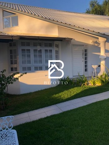 house em Jornalista Lázaro Bartolomeu, Centro - Florianópolis - SC