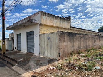 house em Rua Guilherme Domingues Franco, Shopping Park - Uberlândia - MG