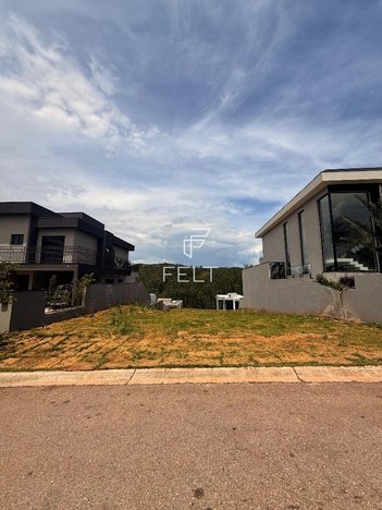 land_lot em Avenida Honório Alvares Penteado, Tamboré - Santana de Parnaíba - SP