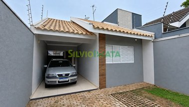 house em Rua Pioneira Maria Batista de Souza Neves, Conjunto Habitacional Sol Nascente - Maringá - PR