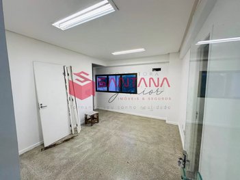 business em Avenida Luiz Tarquínio Pontes, Pitangueiras - Lauro de Freitas - BA