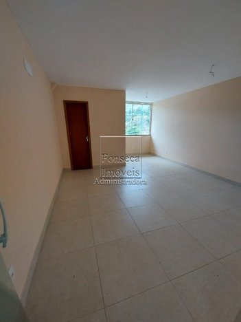 office em Estrada União e Indústria, Nogueira - Petrópolis - RJ