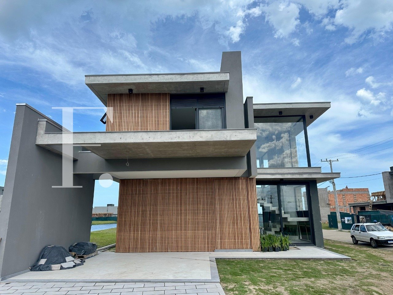 WhatsApp Image 2025-11-21 at 15.14