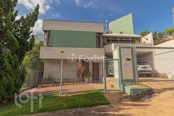 house em Rua Pôr-do-Sol, Nossa Senhora das Graças - Canoas - RS