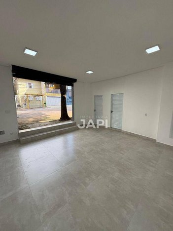 office em Avenida Amélia Latorre, Vila Nova Esperia - Jundiaí - SP