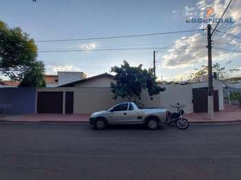 house em Rua Antonio Henrique Vocci, Jardim Cambuí - Botucatu - SP