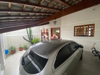 house em Rua Maria Martins, Loteamento Villa Branca - Jacareí - SP