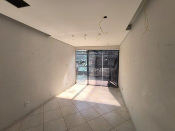 business em Rua Santo Antônio de Lisboa, São João Batista (Venda Nova) - Belo Horizonte - MG