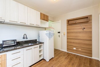 apartment em Avenida dos Estados, Água Verde - Curitiba - PR
