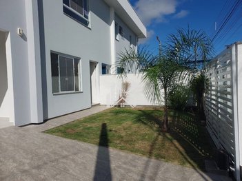 house em Rua Quatorze Bis, Carianos - Florianópolis - SC
