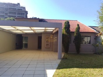 house em Rua Engenheiro Lourival Maciel, Mossunguê - Curitiba - PR